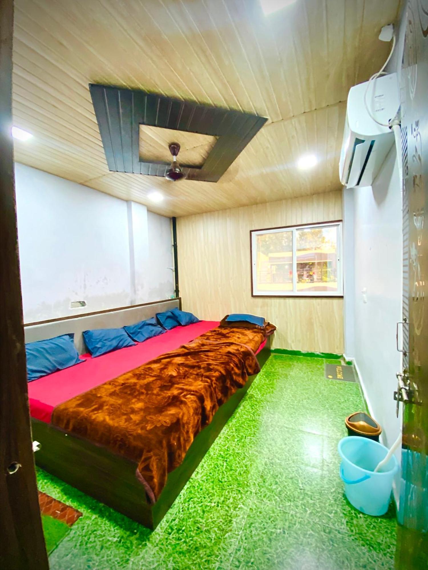 Hotel Ramghat View Ujjain Exterior photo